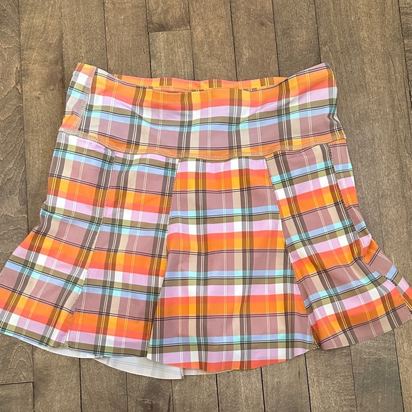 Bobbe Dresses & Skirts - Bobbe Brand Vibrant Plaid Tennis Skirt with Shorts underneath. Size M